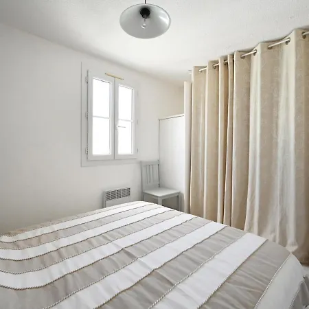 Maison De Village Pour 6 Pers Avec Jardin, Pres Phare Des Baleines Et Plage Conche! - Fr-1-258-128 Dom wakacyjny *