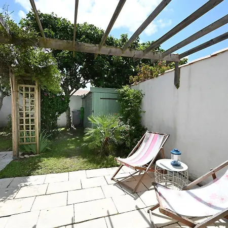 Maison De Village Pour 6 Pers Avec Jardin, Pres Phare Des Baleines Et Plage Conche! - Fr-1-258-128 * سا كليمو دي با